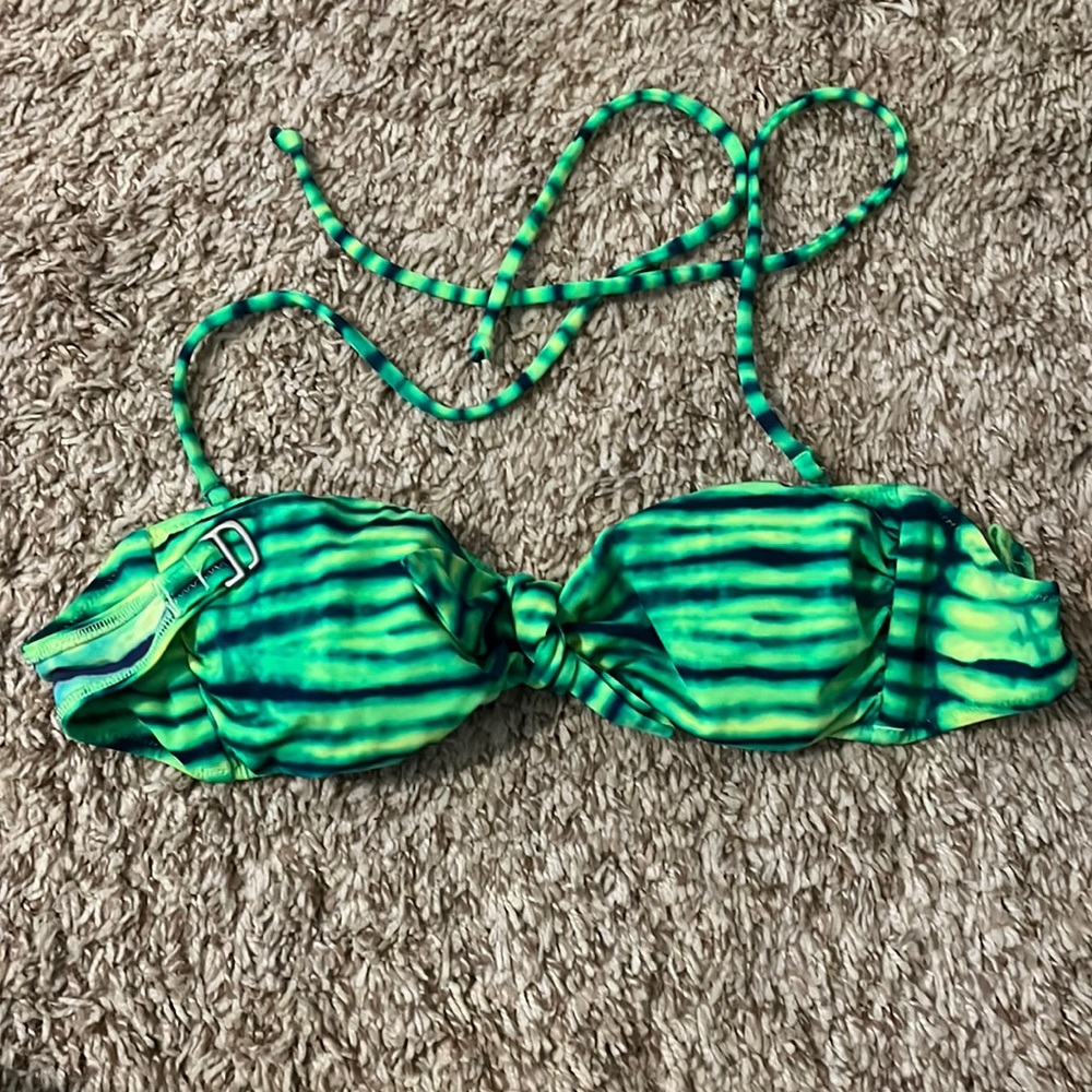 Bikini top